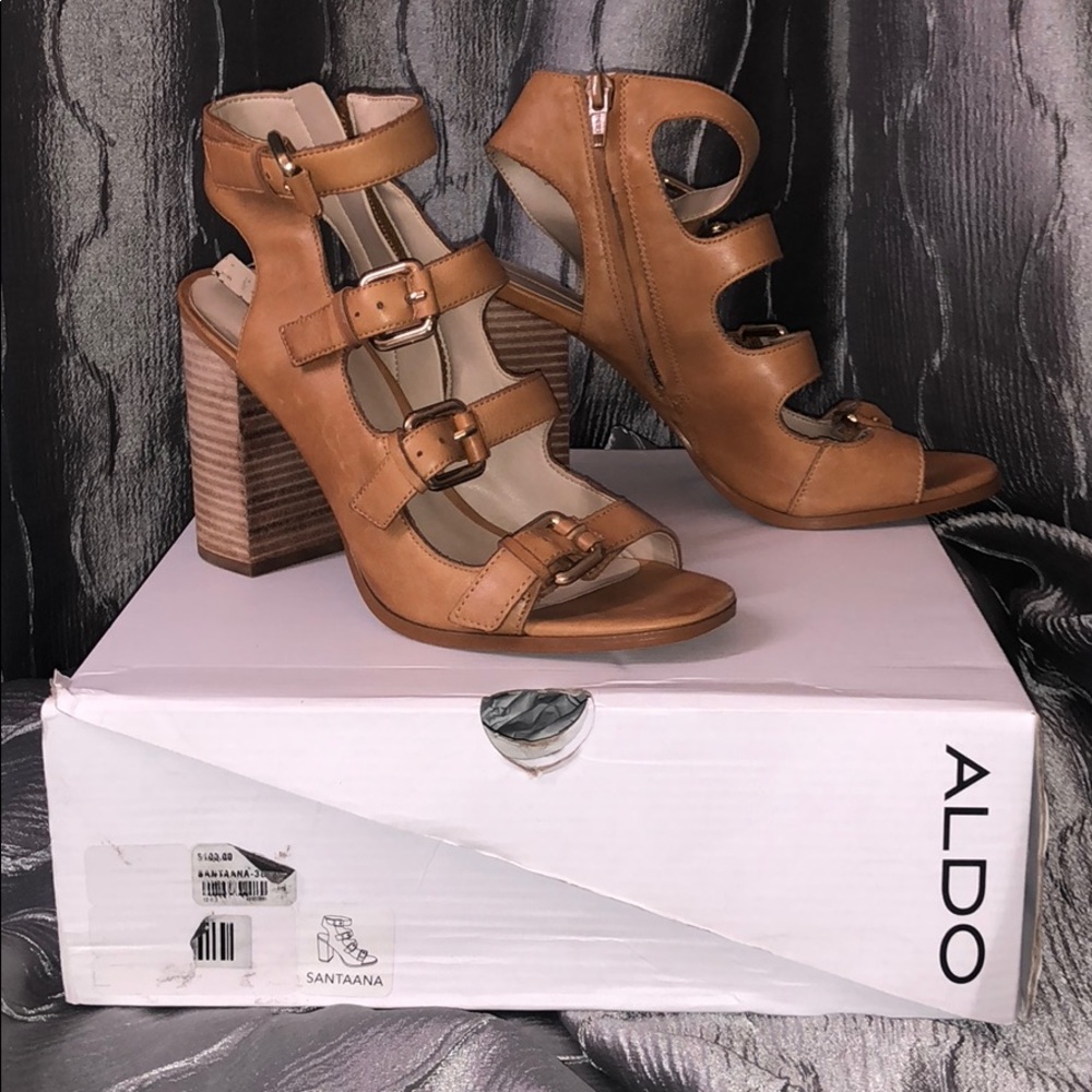 Aldo leather platform heels